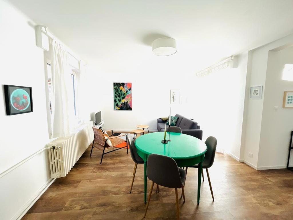 Au Perron Avec Garage Et Balcon A Ribeauville Kültér fotó